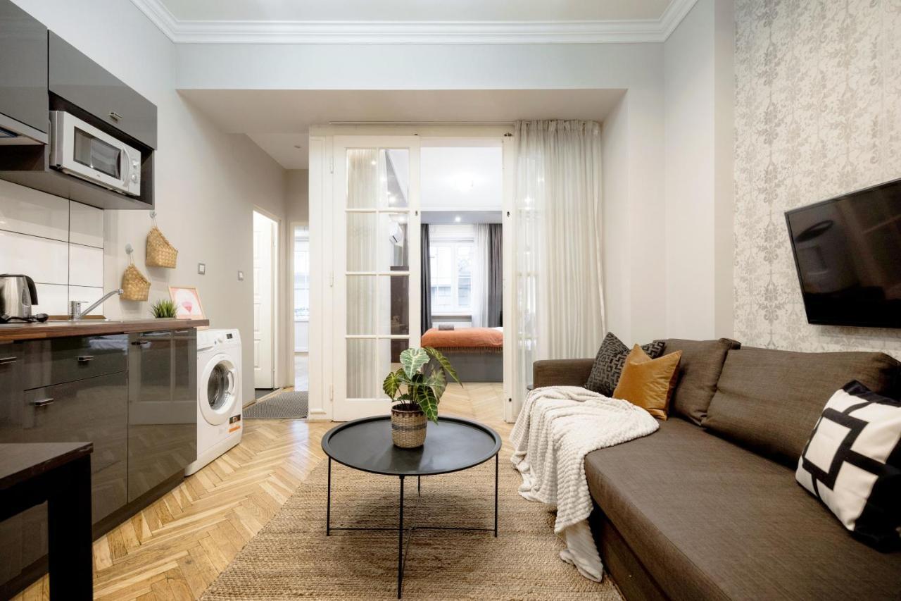 Chill On The Screened Balcony-Budapest Most Historic Landmarks 외부 사진
