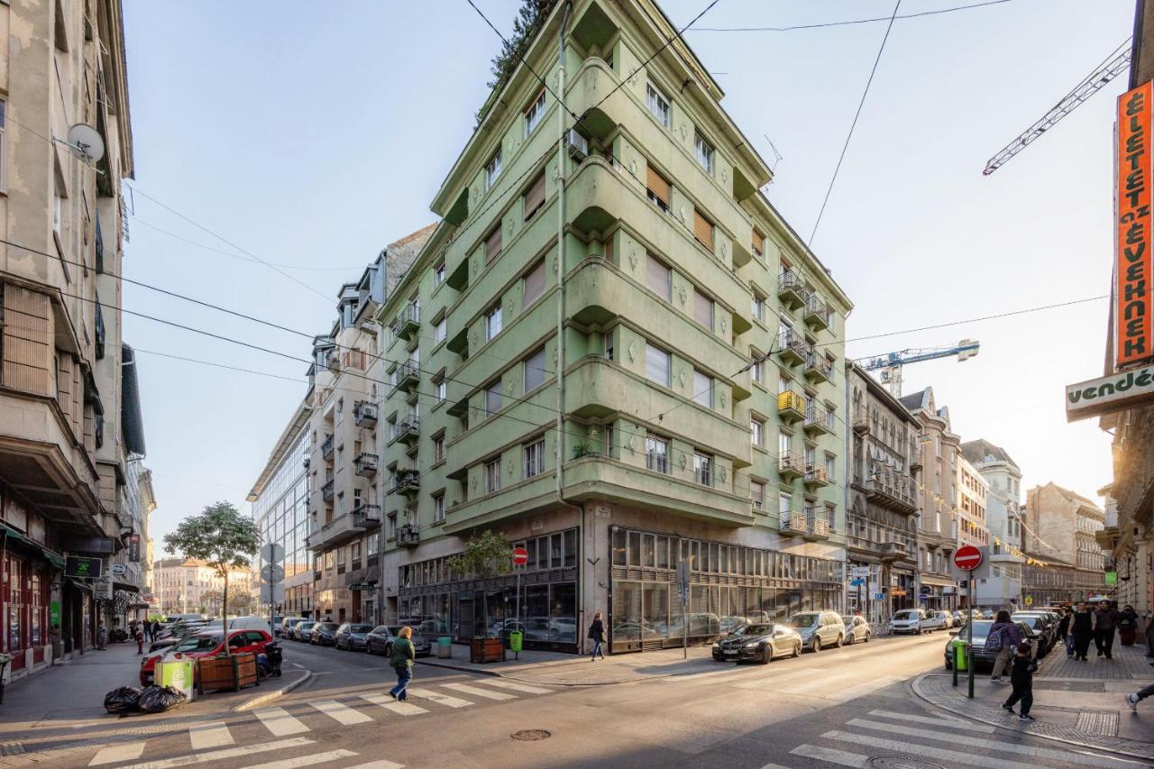 Chill On The Screened Balcony-Budapest Most Historic Landmarks 외부 사진